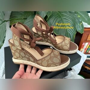 NIB - COACH Women Sandal Patrice - Super Cute &Comfortable - Size 6, 6.5, 7.5 US